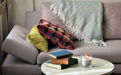 7 tips for candle safety.