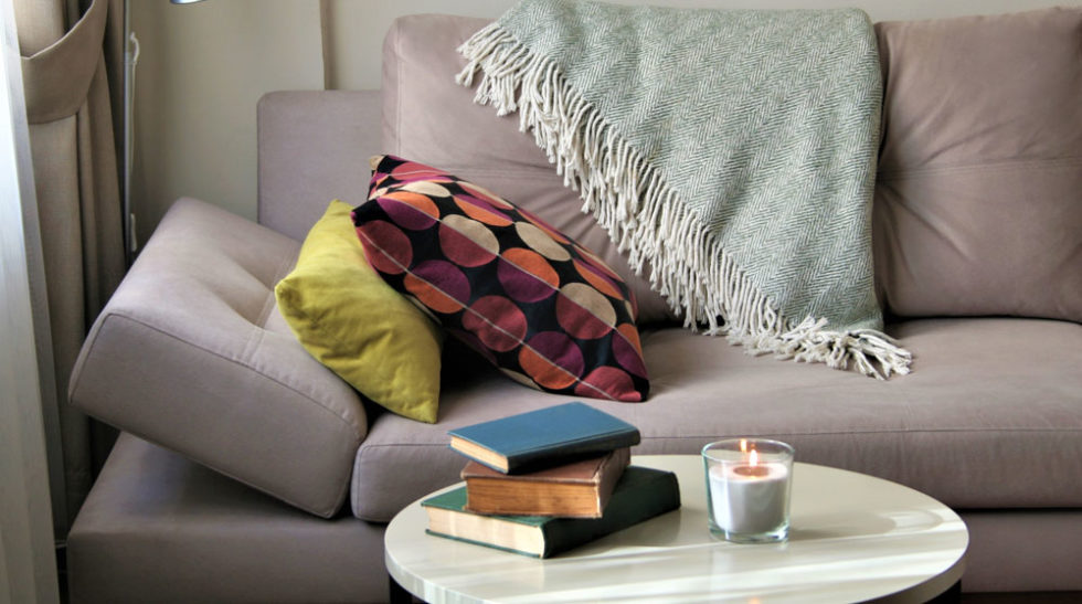 Candle safety 7 precautions that can help prevent home fires.