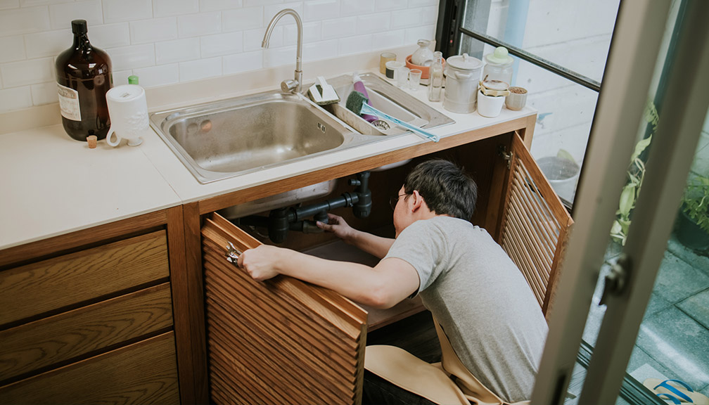 5 plumbing tips to protect your home’s drains and pipes.