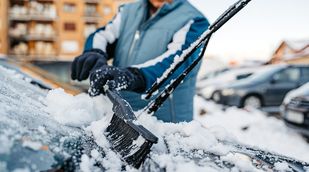 what to keep in your car for winter