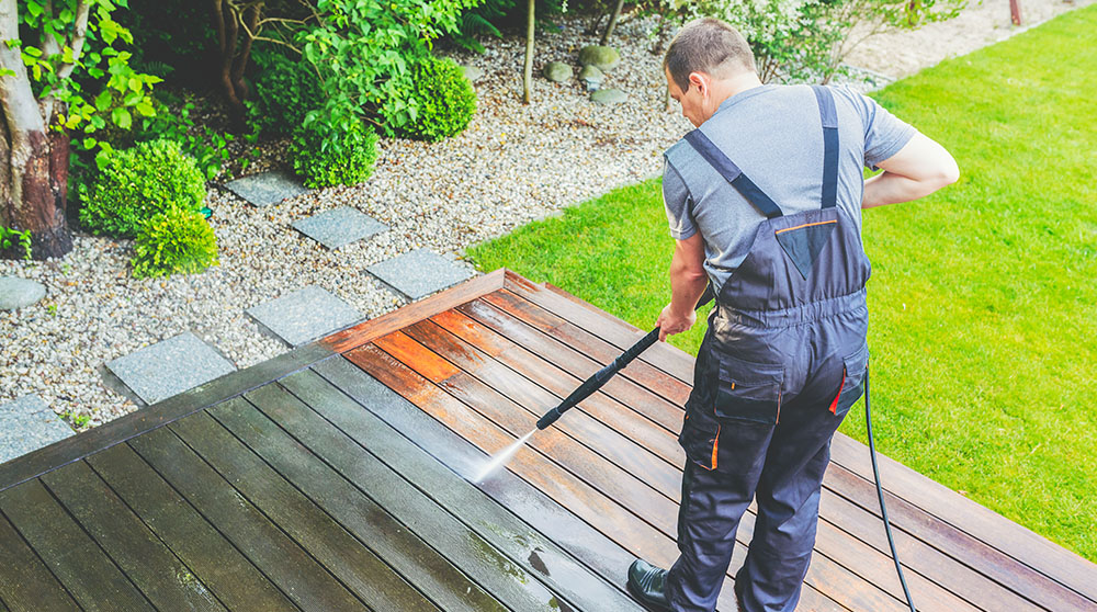How to maintain your patio or deck