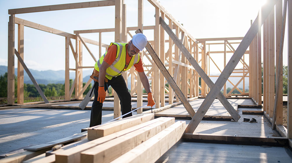 Summer safety tips for contractors